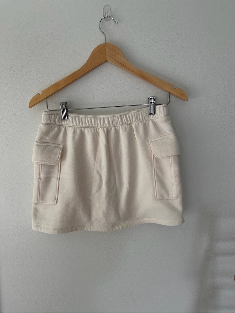 Girls Old Navy Cream Cargo Pocket Mini Skirt